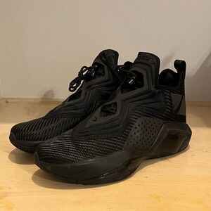 Nike Men's LeBron James Soldier XIV (14) size 11